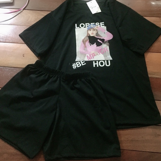 Khách đặt live