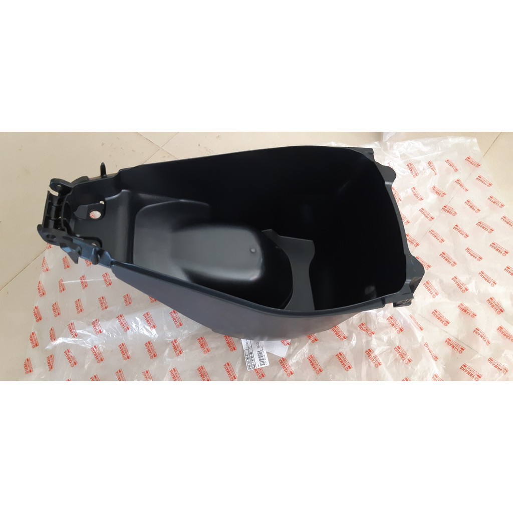 Thùng đồ (Cốp) Luvias Yamaha