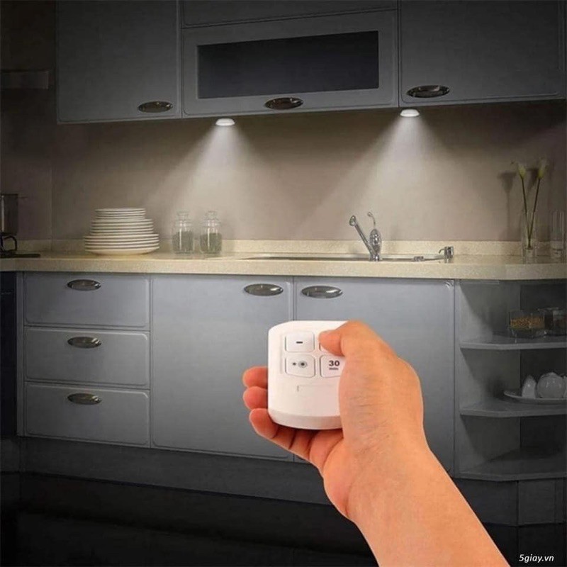 BỘ 3 ĐÈN LED THÔNG MINH ĐIỀU KHIỂN TỪ XA