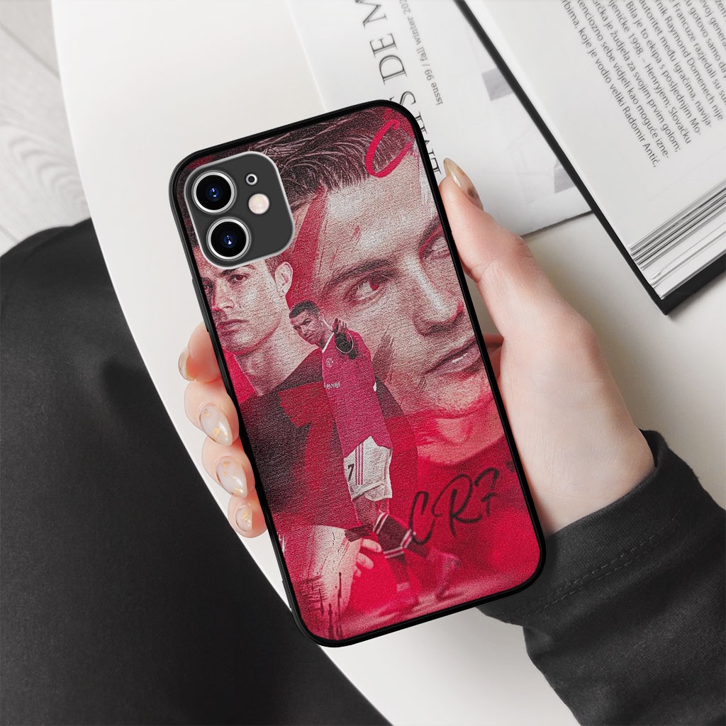 Ốp lưng Ronaldo đi chỉ tay paper art pro 13 11 12 promax 7 8 plus xs X Xr RONPOD20210035