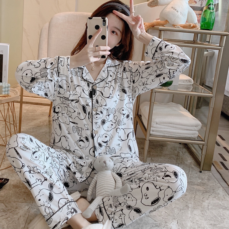 Bộ đồ ngủ tay dài in họa tiết chú chó snoopy dễ thương cho nữ