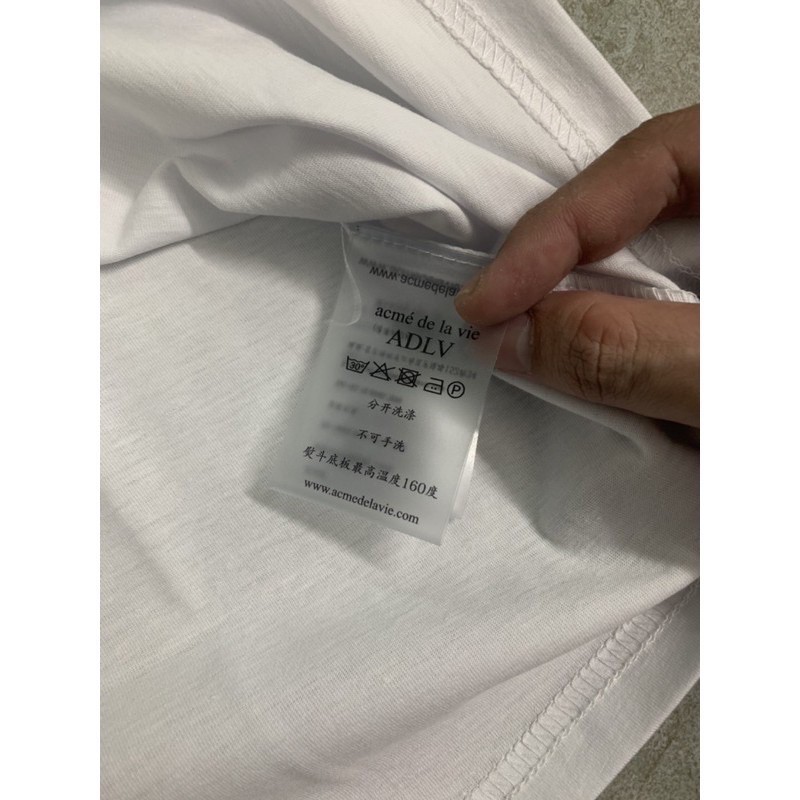 Áo thun ADLV đầy đủ tem mạc và túi zip