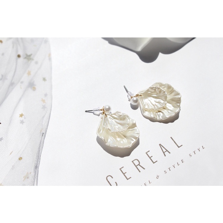 Khuyên tai vỏ sò 2 lớp đính ngọc trai giả sang trọng thời trang