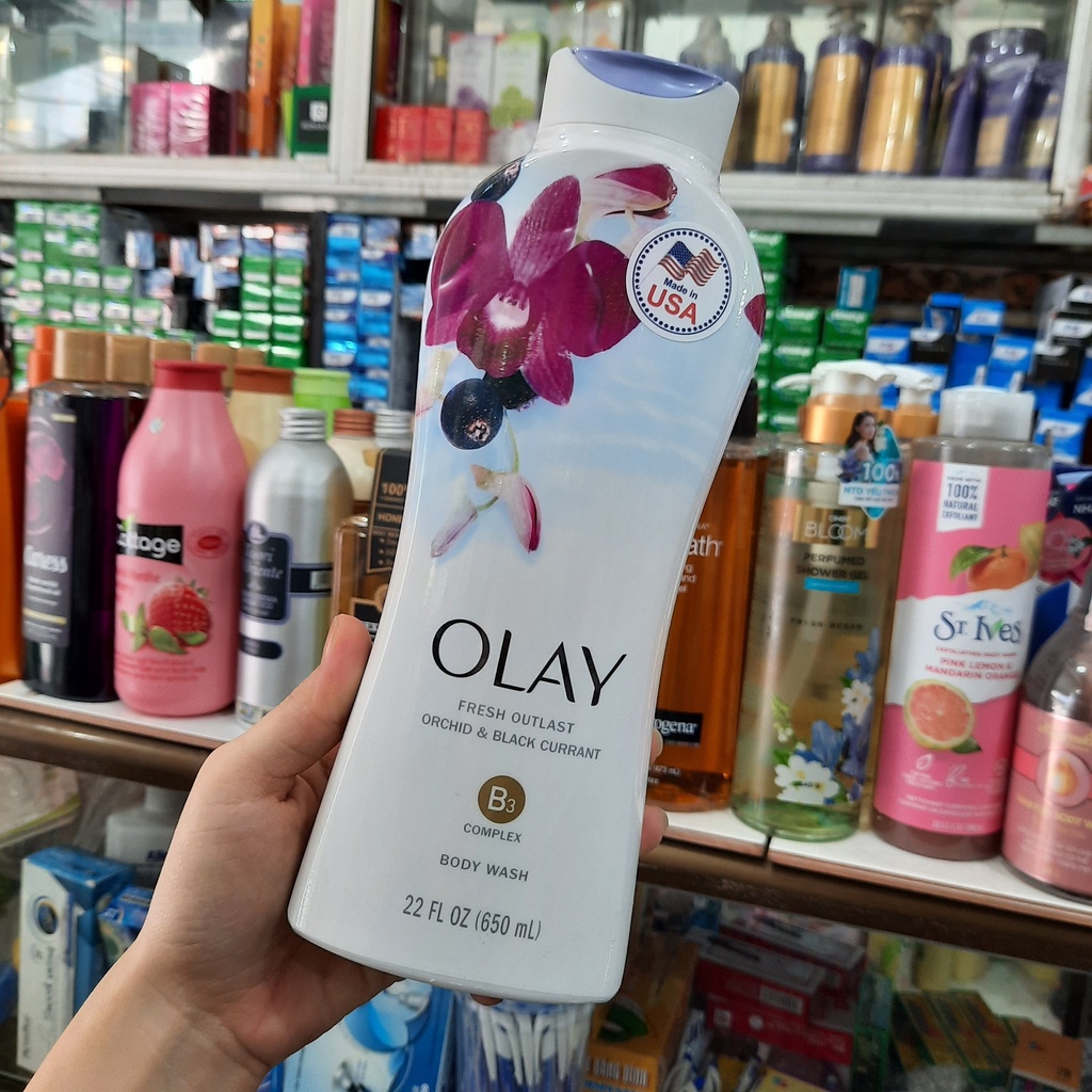 Sữa tắm Olay Fresh Outlast hương hoa lan và quả lý chua lê 650ml