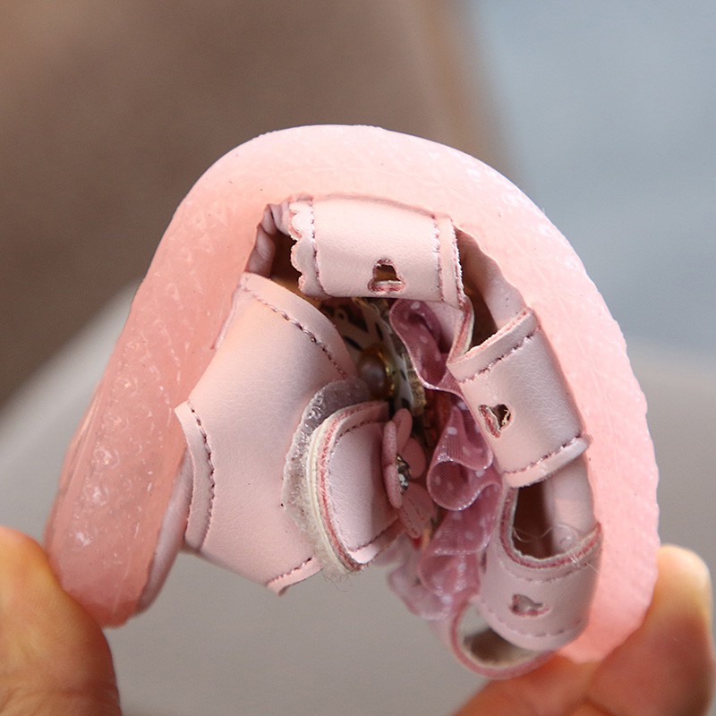 Giày Sandal Có Đèn Led Cho Bé