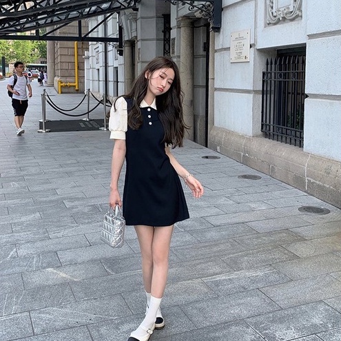 Váy đầm nữ cổ polo đen trắng cộc tay phồng dáng chư A xòe phom tôn dáng freesize ngắn Wikishop C766