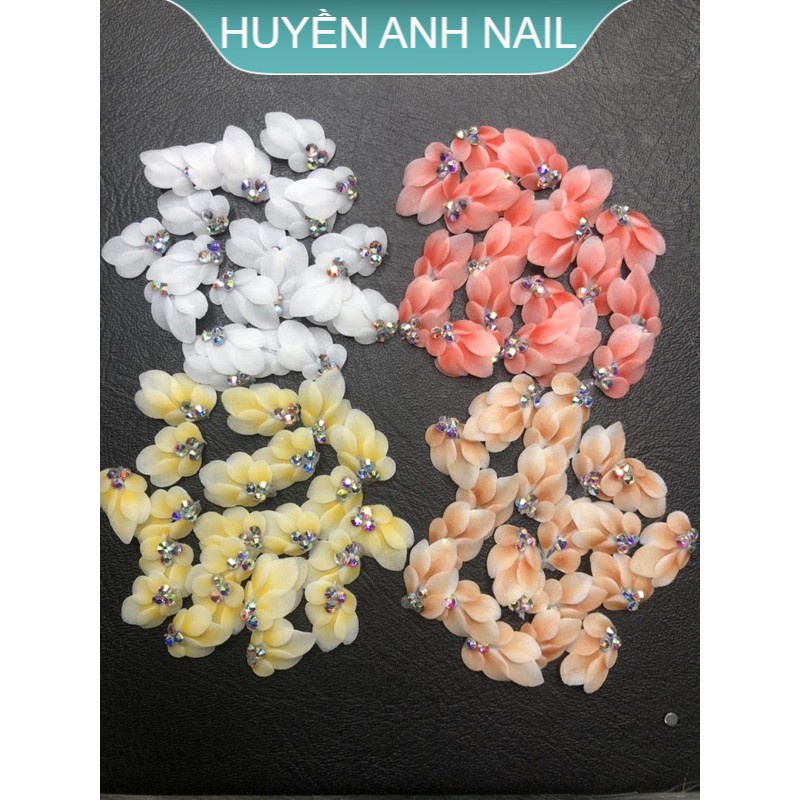 Hoa góc ôm móng SHOP NAIL HUYỀN ANH