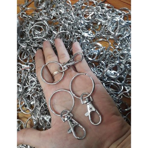 Móc chìa khóa có bấm treo