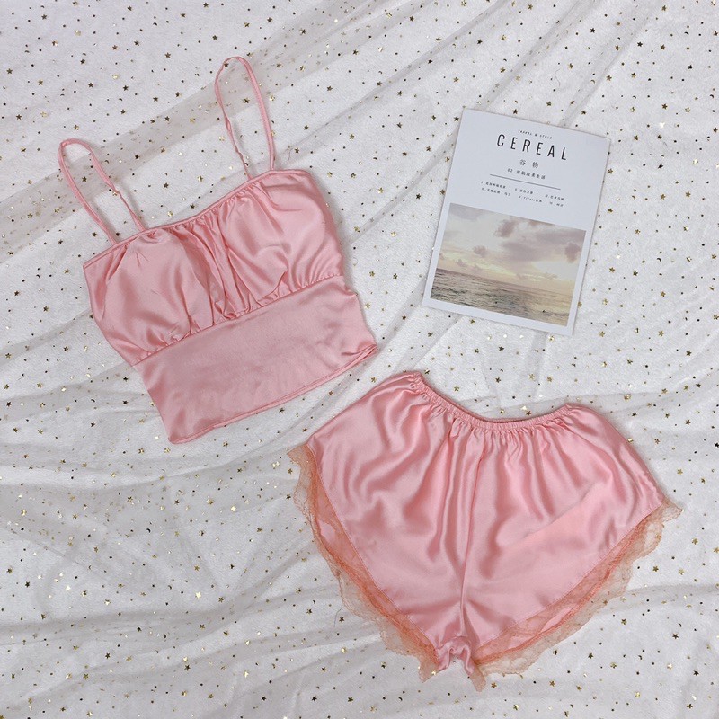Đồ ngủ sexy nữ 💋Freeship 💋 Đồ ngủ sexy nữ áo có mút quần đùi lụa satin Freesize dưới 60kg | BigBuy360 - bigbuy360.vn