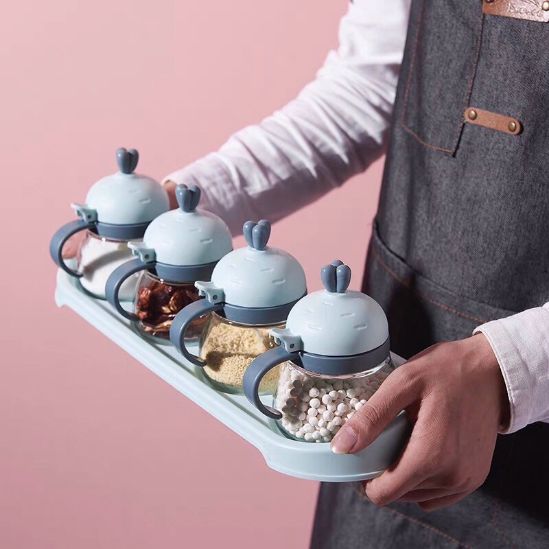 Set 3 hũ gia vị cao cấp làm từ nhựa PP nguyên sinh 100% kèm khay đựng