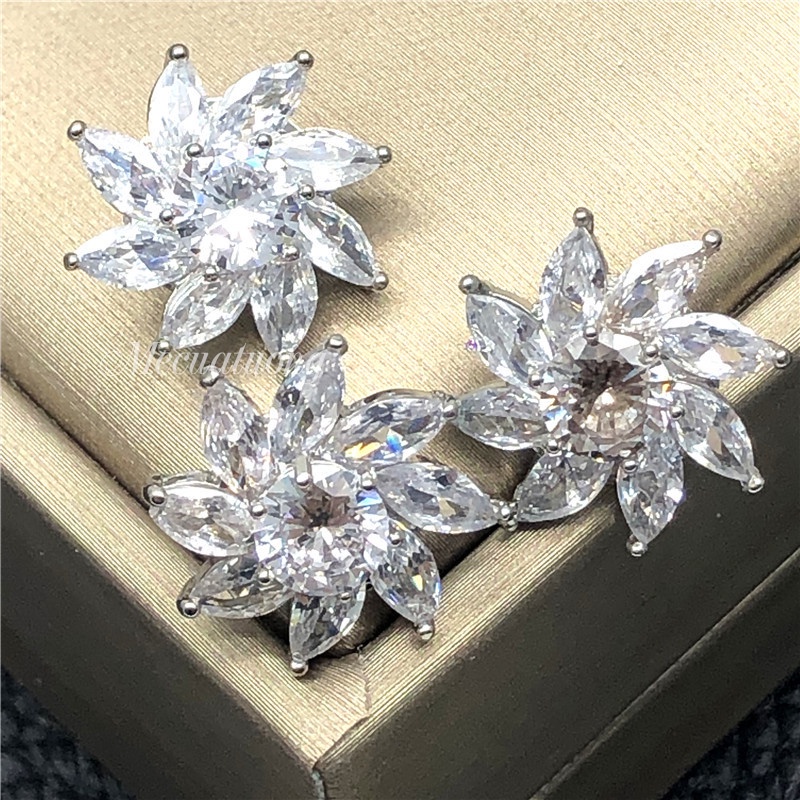 Khuy nút cúc hình lốc xoáy bằng đồng đính đá Zircon dùng trang trí váy áo các loại