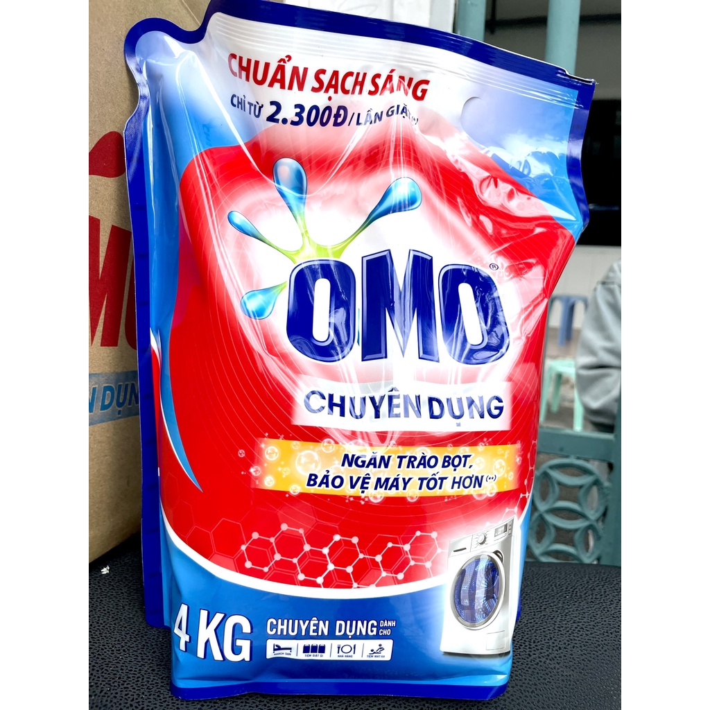 Nước giặt chuyên dụng OMO cho máy cửa trên cửa trước 4 kg