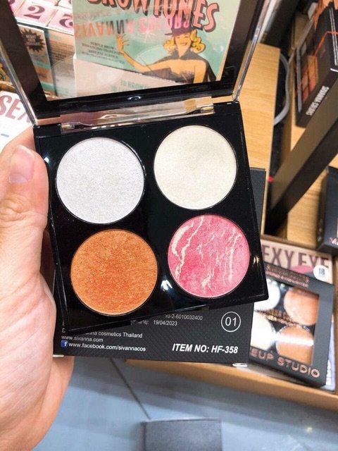 Phấn má và tạo khối Sivanna