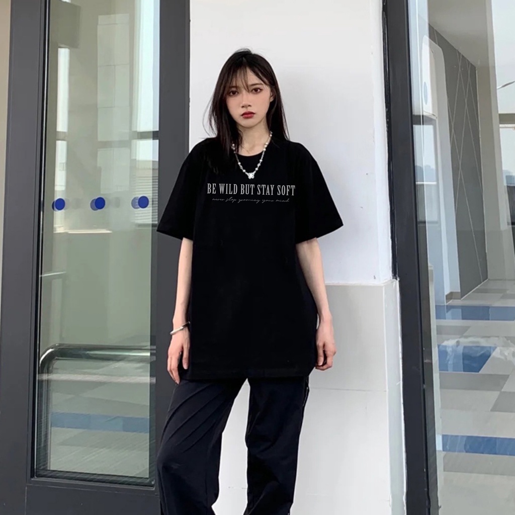 Áo Thun Nữ Oversize Black & White Phông Hình But Stay Soft JA003 | BigBuy360 - bigbuy360.vn