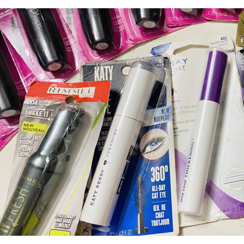 Mascara Revlon tông đen | BigBuy360 - bigbuy360.vn