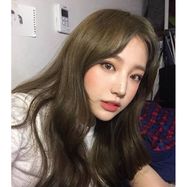 Thuốc nhuộm tóc màu NÂU RÊU +kèm oxy trợ dưỡng và găng tay