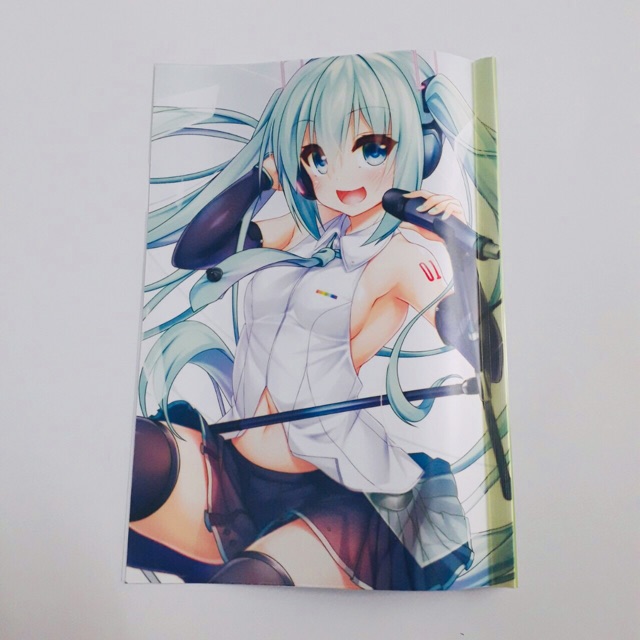 Kẹp để bài kiểm tra miku