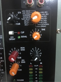 Bàn Mixer PEAVEY PV14