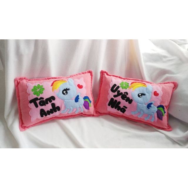 Cặp vỏ gối và gối handmade ngựa poly