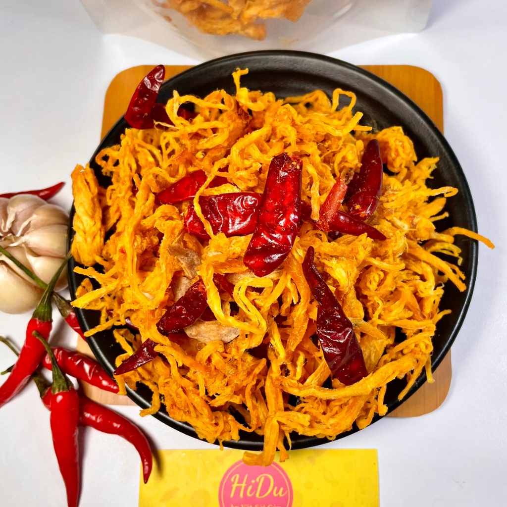 500gr Khô gà bơ tỏi cay giòn loại 1 Ăn vặt HiDu vừa ngon vừa rẻ | BigBuy360 - bigbuy360.vn