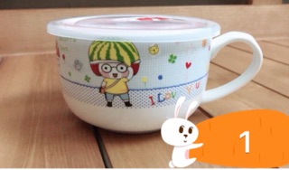 Bát mì sứ có nắp hút chân không
