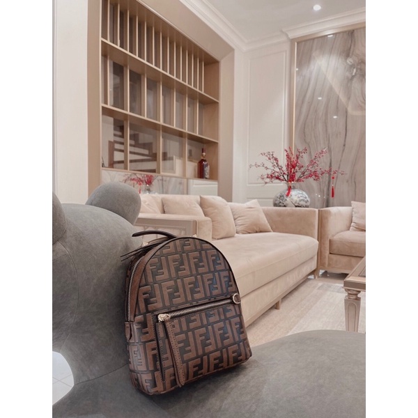 Balo FENDI da dập nổi logo