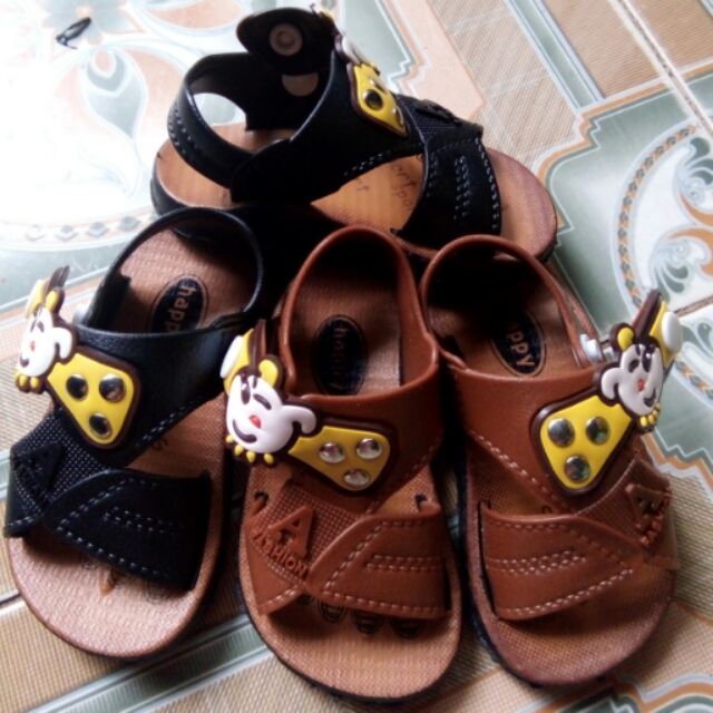 Sandals bé trai