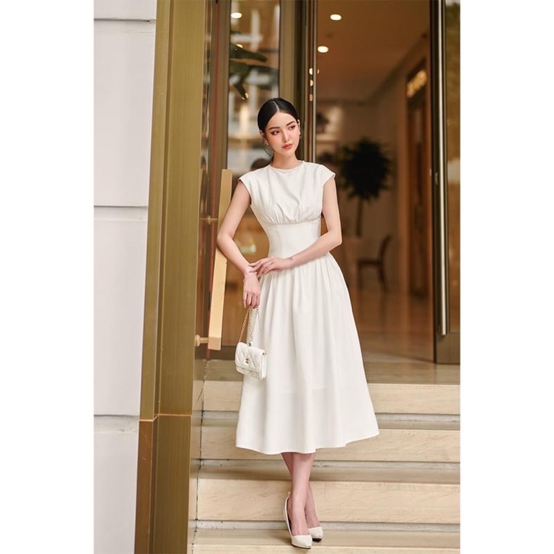 Váy vạt đai eo cúc ngọc