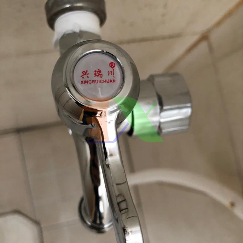 Vòi nước 2 đầu ra đa năng XRUI-HK, Vòi kép 2 van khóa gắn tường dành cho máy giặt