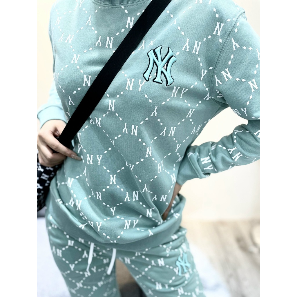 (HÀNG XUẤT XỊN)  Áo tay dài xanh in Monogram trắng M/L/B N/Y BLUE Logo Thêu Sắc nét Full tag-code Size S M L Có quần bán