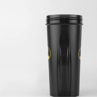 Bình nước bình lắc Super Hero Shake Bottle