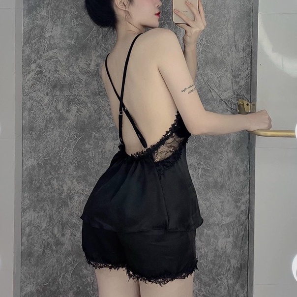 Đồ Ngủ Sexy 2 Dây Chéo Lưng Phối Ren Gợi Cảm Lụa Satin Cao Cấp Mềm Mịn Mặc Nhà Thoáng Mát Freesize - CN010 CINY | BigBuy360 - bigbuy360.vn