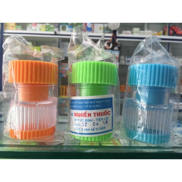 Dụng cụ nghiền thuốc tây cho bé