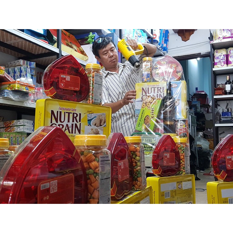 1 kí túi màng co nhiệt bọc giỏ quà size 70X80 cm - Màng co pvc bọc giỏ quà tết