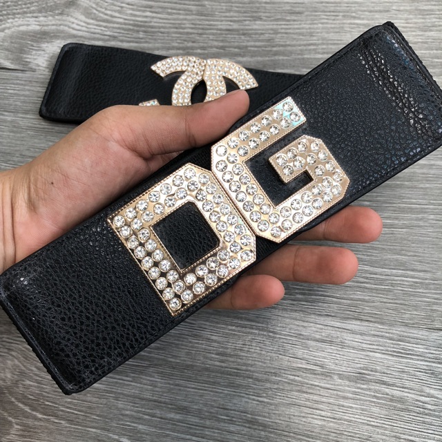 Đai váy chữ X và DG 2019