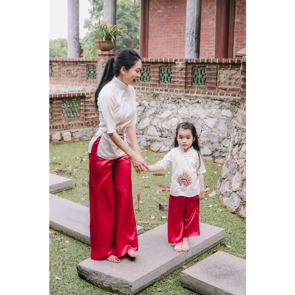 Đồ lam đi chùa bé gái - Bộ Đi Lễ Chùa Lụa Đẹp Cao Cấp Trang Nhã Họa Tiết Thêu Chim Công BÉ- AL029