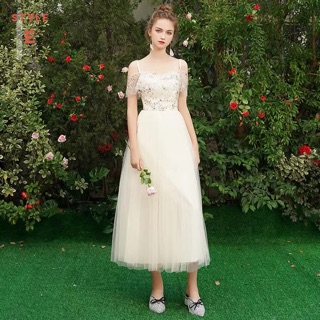 Váy Prom màu kem trễ vai