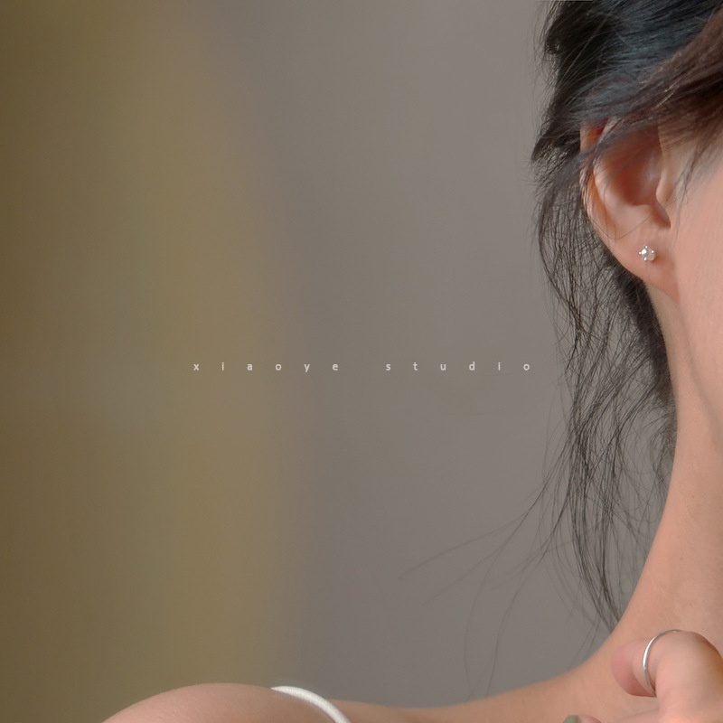 Bông Tai Bạc Hình Móng Vuốt Đính Ngọc Trai Đơn Giản Hàng Mới Dành Cho Bạn Nữ