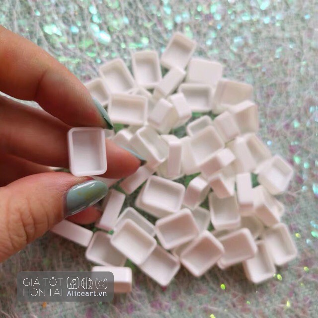 Hộp rỗng nhựa pocket chiết màu nước | đựng lưu trữ sticker, bông tai, khuyên tai, nhẫn | pan 0.5ml khay 24 ô