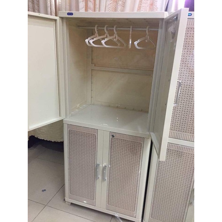 Thanh lý 1 Sét 5 móc nhựa siêu dày của DUY TÂN (móc kèm tủ treo của cty Duy Tân)