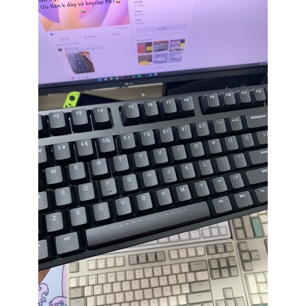 Bàn phím không dây ikbc w210 fullsize, phiên bản Wireless