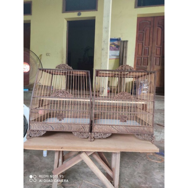 Khung lồng tự giáp gỗ mun đuôi công với đầy đủ phụ kiên cực dễ giáp