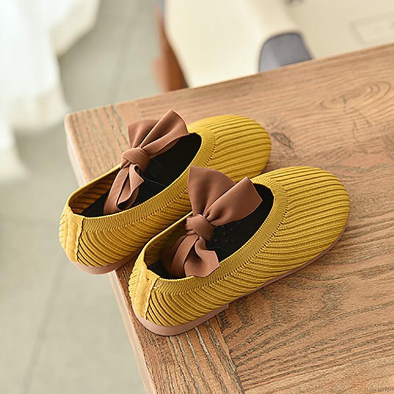 Đôi giày búp bê trang trí nơ xinh xắn cho bé gái