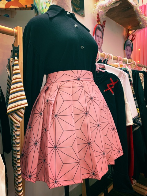 Váy xếp ly Nezuko | BigBuy360 - bigbuy360.vn