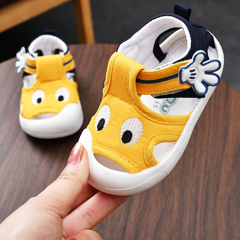 Giày sandal tập đi chống trượt cho bé 0-3 tuổi