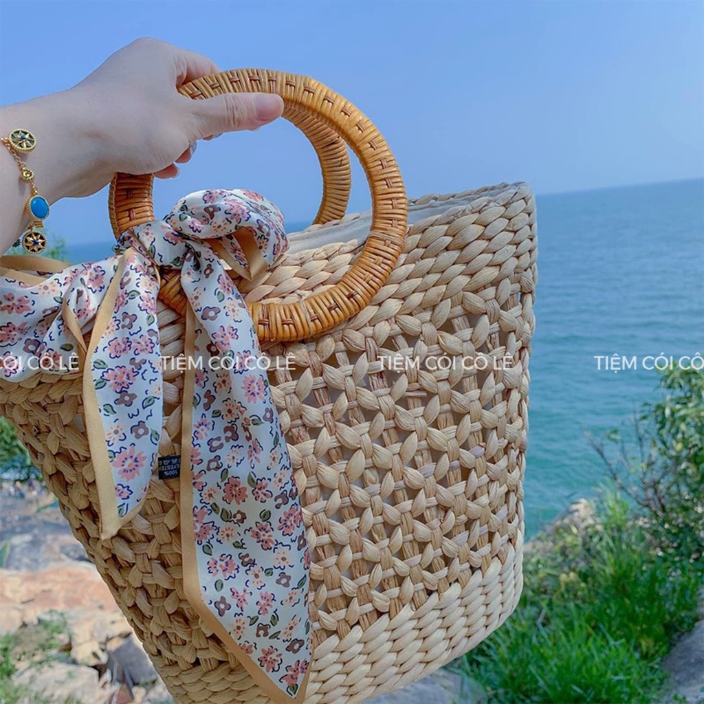 Túi lục bình đan hoa thị đi biển chụp ảnh áo dài xinh xắn - Tiệm Cói Cô Lê