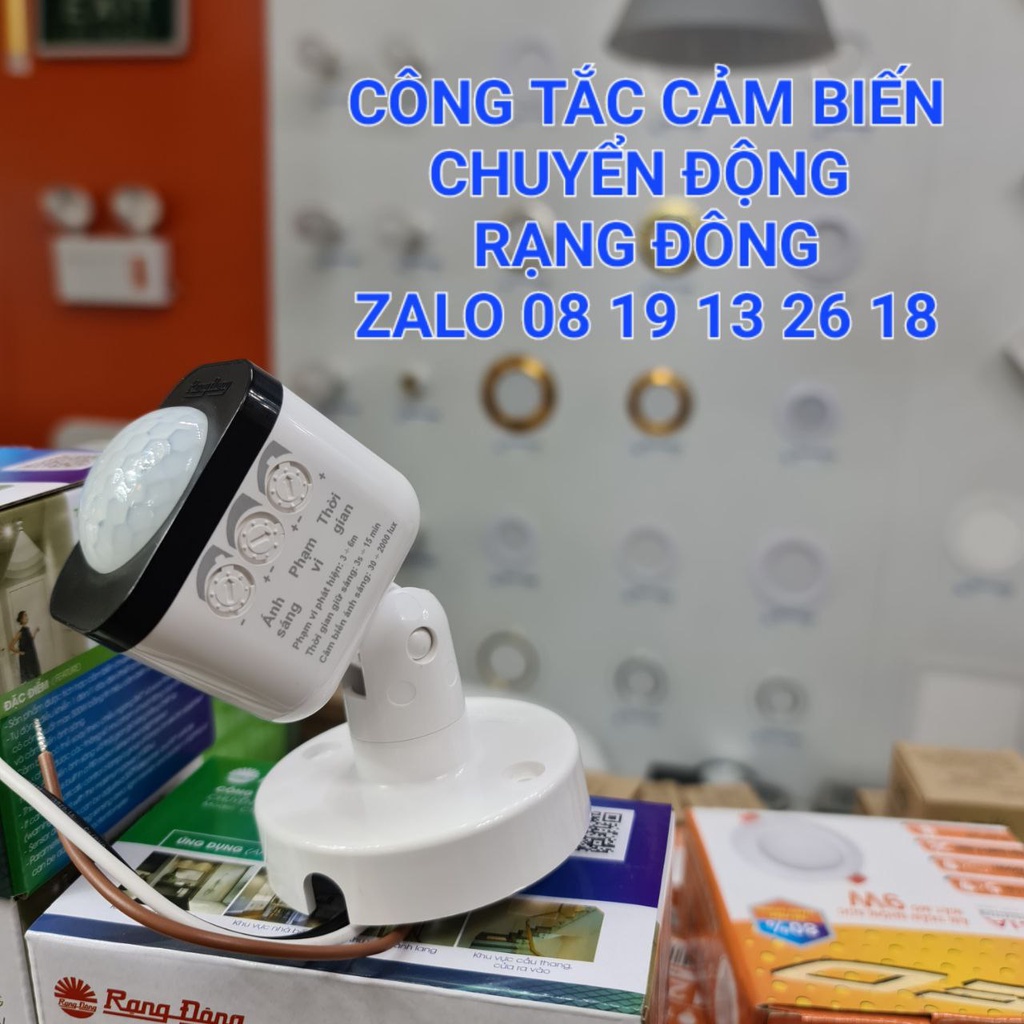 Công tắc Cảm Biến chuyển động ánh sáng Rạng Đông, mã Model: CT01.PIR 300W, cho đèn LED.
