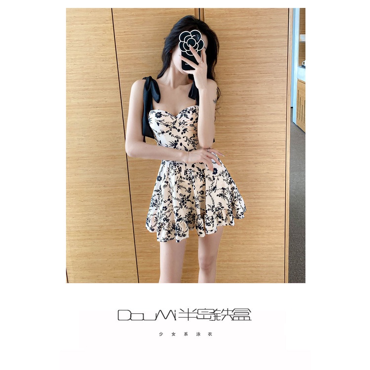 Đồ bơi nữ Nhật Bản và Hàn Quốc phong cách váy hở lưng được xây dựng trong miếng dán ngực và quần lót