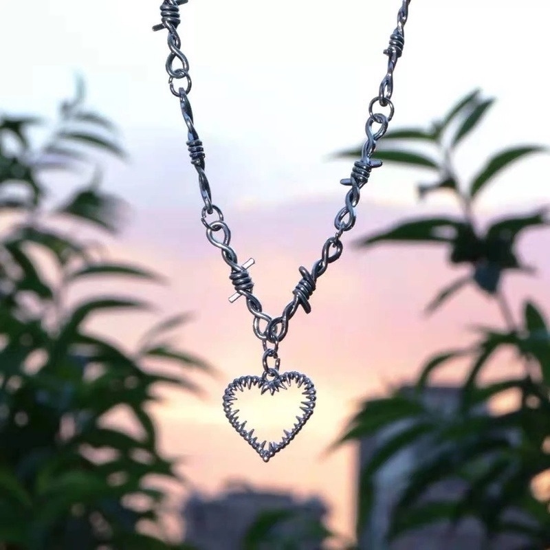 Vòng cổ choker dây gai mặt trái tim phong cách hip hop gothic punk cổ điển cá tính cho nam và nữ