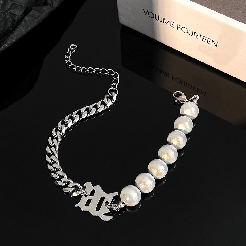 Vòng tay kim loại mặt chữ M đính ngọc trai nhân tạo phong cách hip hop độc đáo